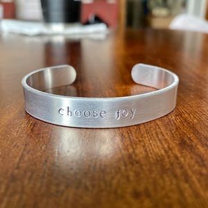 NWOT “Choose Joy” silver bangle bracelet